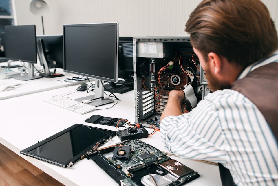 Diagnostico de hardware y software, mantenimiento preventivo de ordenadores sobremesa y portátiles en Bilbao
